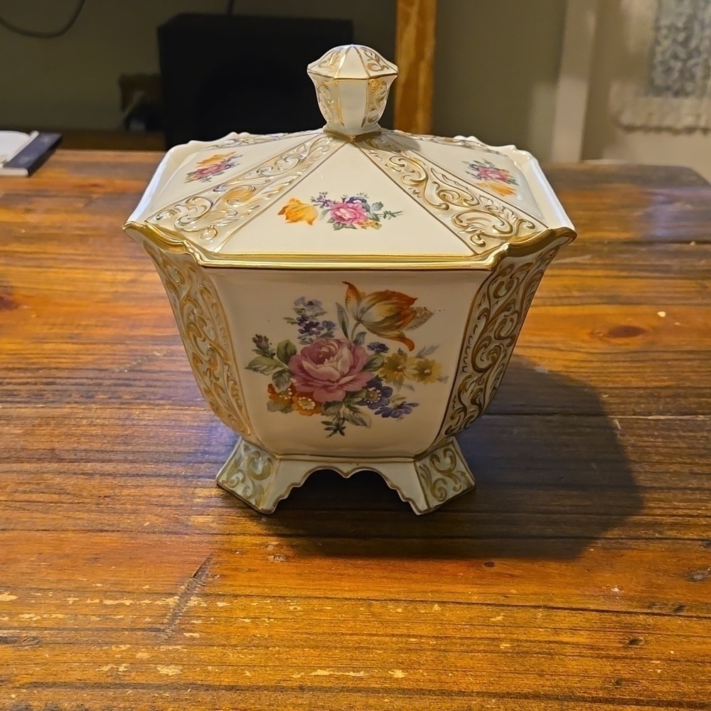 JL Menau Lidded Porcelain Box Made in Germany